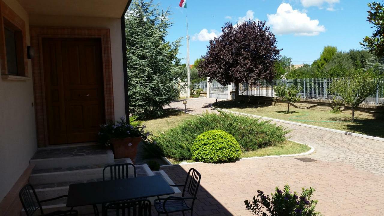 Il Mandorlo B&B Civitanova Alta Exterior foto