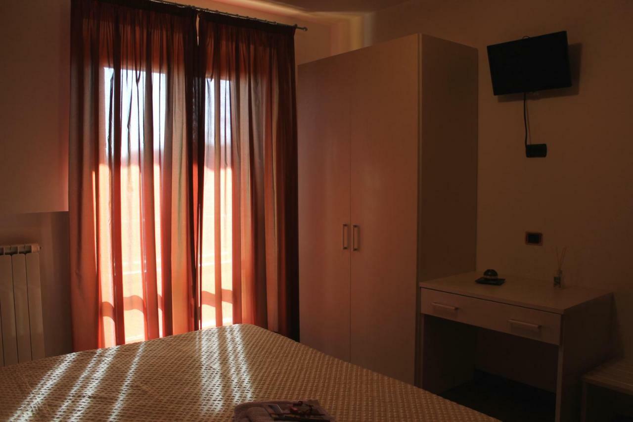 Il Mandorlo B&B Civitanova Alta Exterior foto